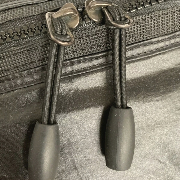 COPY - NWT! NIKE Victory Gym/Yoga Tote! Waterproof! - Picture 9 of 13